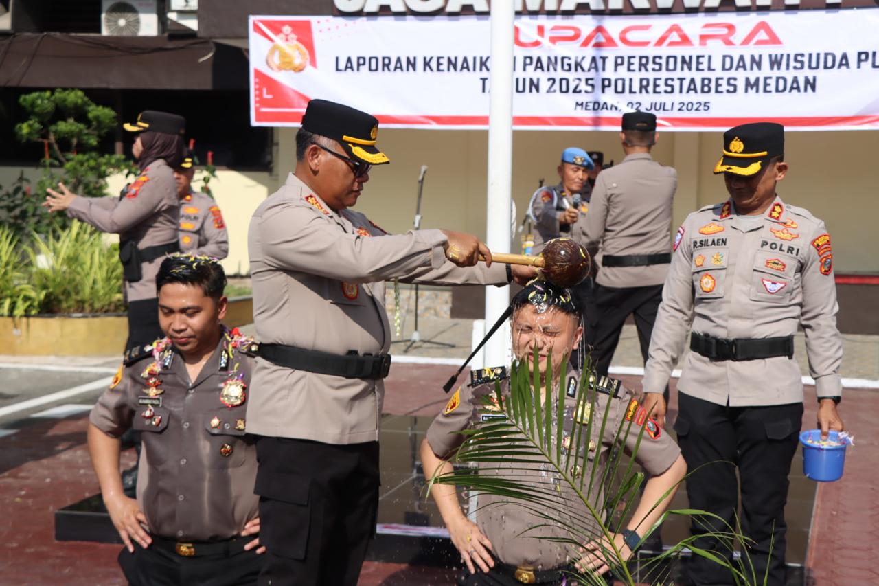 Kapolrestabes Medan Pimpin Upacara Korp Raport, 152 Personel Naik Pangkat
