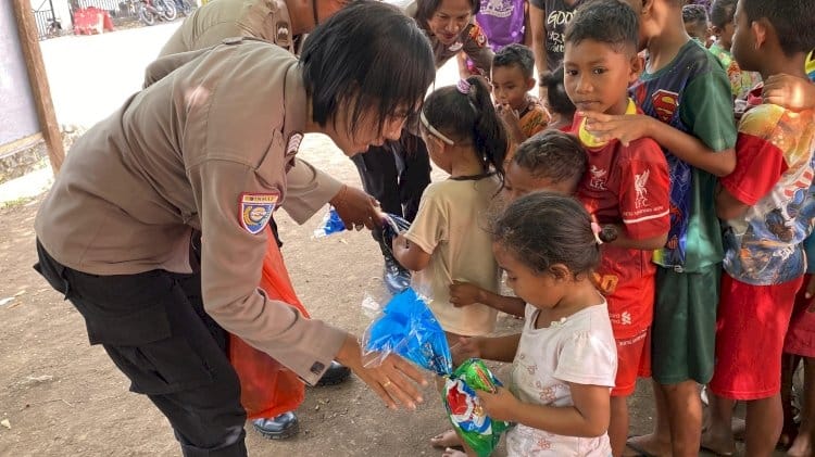 Polres Flores Timur Gelar Trauma Healing untuk Anak Korban Erupsi Gunung Lewotobi