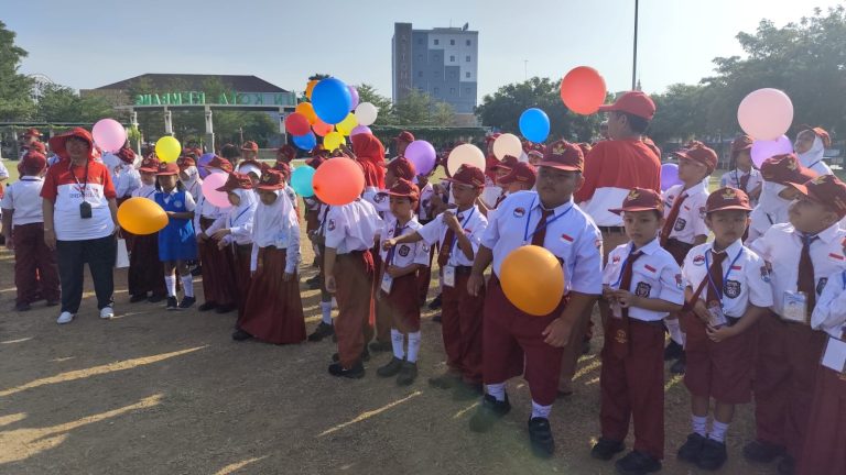 Rekam E-KTP Masuk Agenda MPLS di SMA 1 Weleri