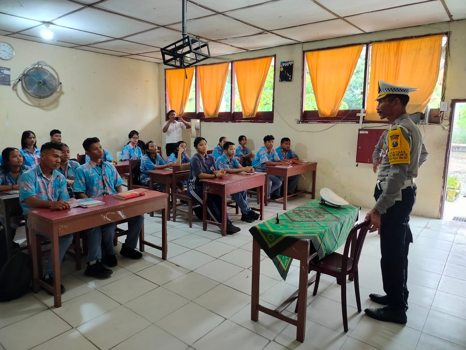 Sosialisasi Tertib Berlalu Lintas, Satlantas Polres Tanjungbalai Sambangi SMA Tri Tunggal