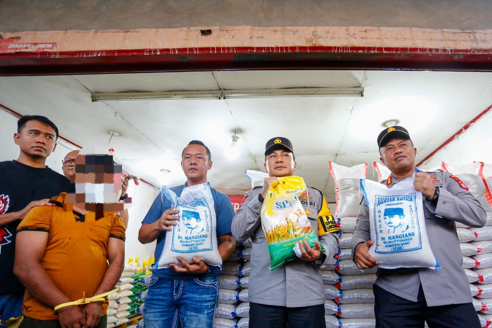Distributor Oplos 9 Ton Beras di Pekanbaru, Polda Riau Tetapkan Pemilik sebagai Tersangka