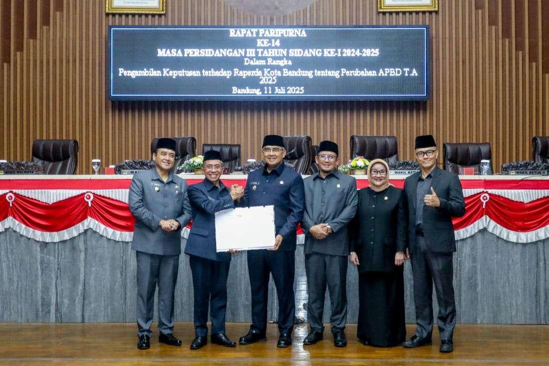 DPRD Kota Bandung Sahkan Raperda Perubahan APBD 2025