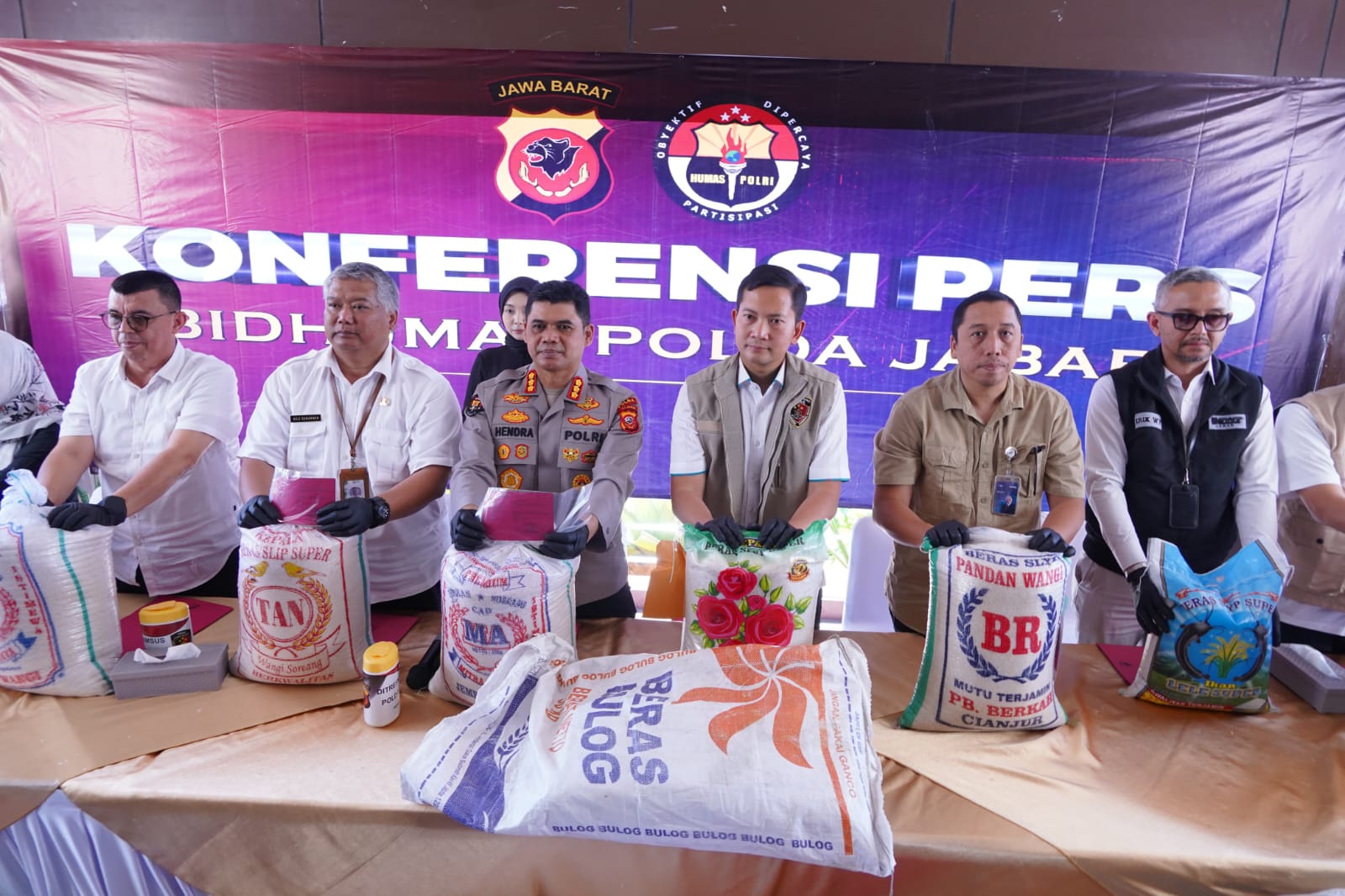Satgas Pangan Polda Jabar Bongkar Praktik Curang Beras Bermutu Rendah, Omzet Capai Rp5 M