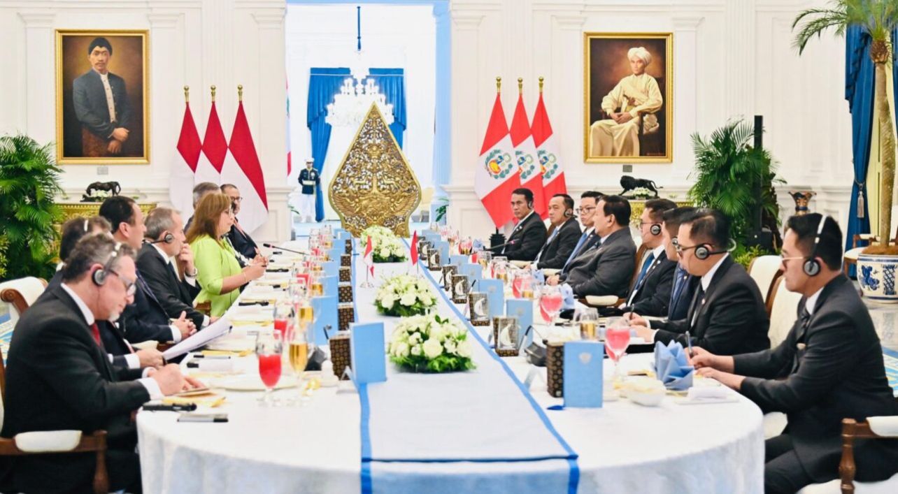 Presiden Prabowo Subianto Menyambut Hangat Presiden Peru dalam Jamuan Working Lunch di Istana Merdeka