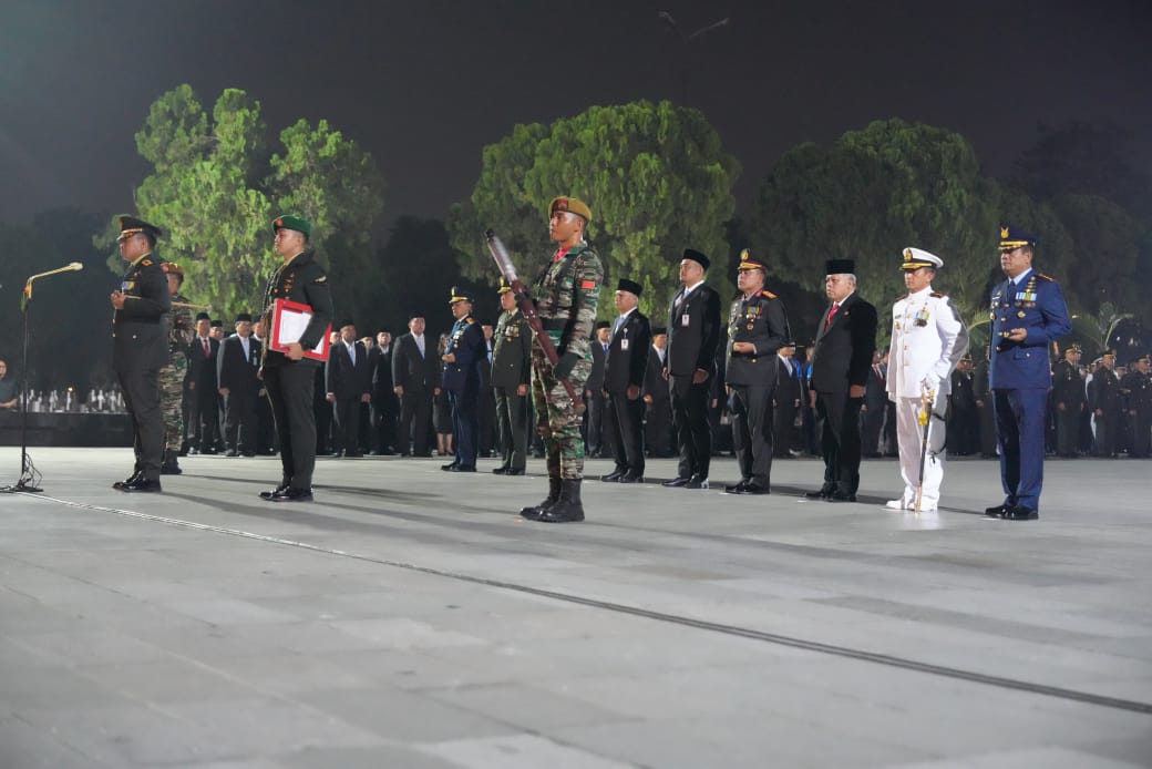 Polda Sumut Gelar Upacara Kehormatan dan Renungan Suci HUT ke-80 RI di TMP Bukit Barisan