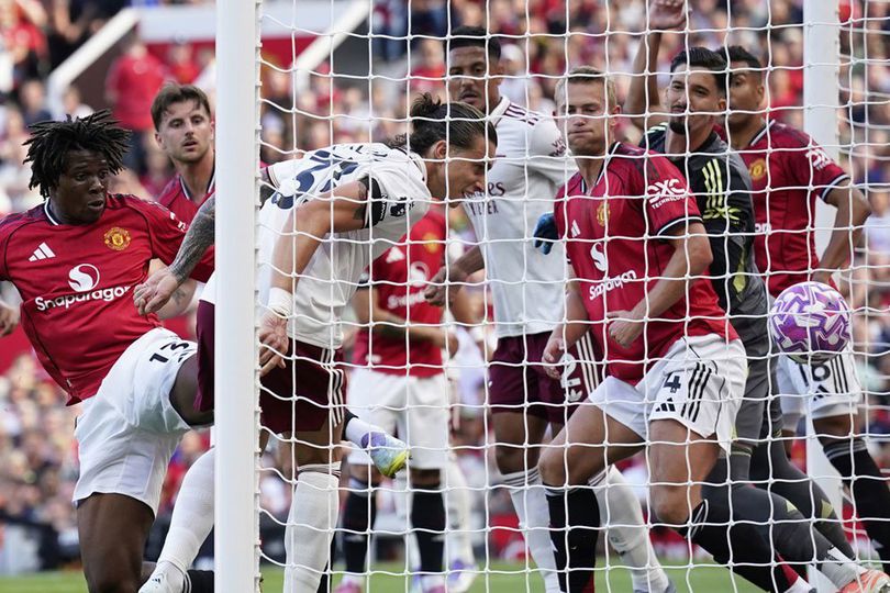 Arsenal Bungkam Manchester United di Old Trafford