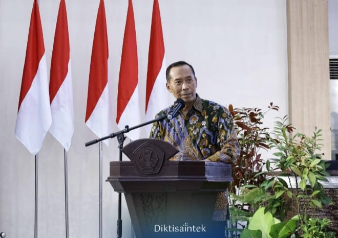 Wamen Fauzan Dorong Perguruan Tinggi Kawasan Timur Jadi Agen Pembangunan Daerah