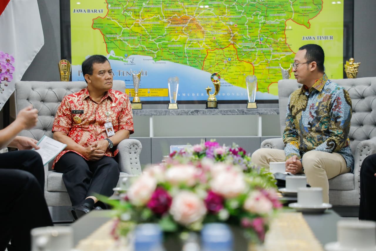 Pemprov Jateng Pasang 1.000 Sambungan Listrik Gratis untuk Warga Miskin di Tahun 2025