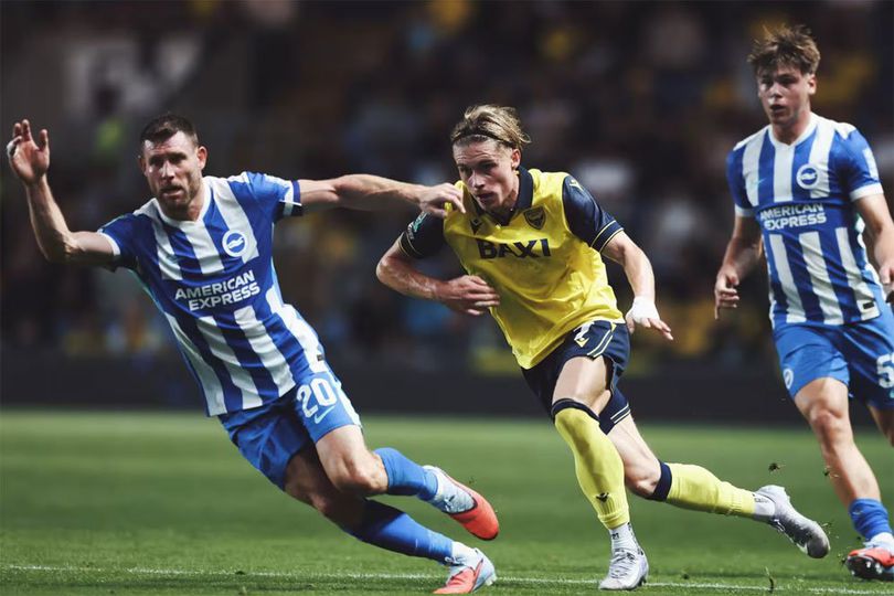 Oxford United Dihantam 0-6 oleh Brighton di EFL Cup: Ole Romeny Tidak Main, Debutan Tzimas Hancurkan Tuan Rumah