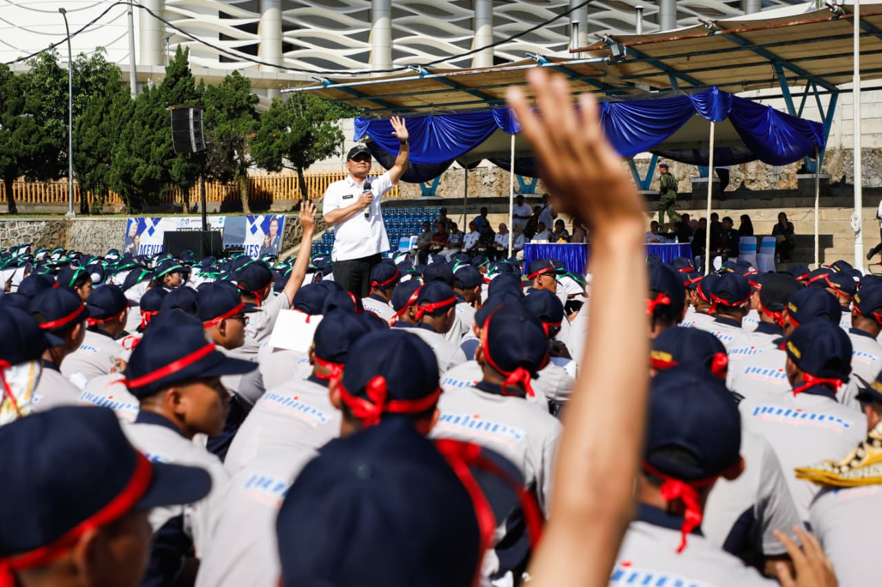 Ahmad Luthfi Bangkitkan Motivasi Ribuan Mahasiswa Baru di Polines