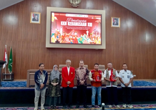 Penutupan KKN Kebangsaan 2025, Mahasiswa Ukir Janji Pengabdian di Maros dan Pangkep