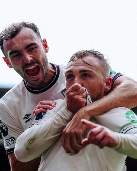 West Ham Pecah Telur, Hajar Nottingham Forest 3-0