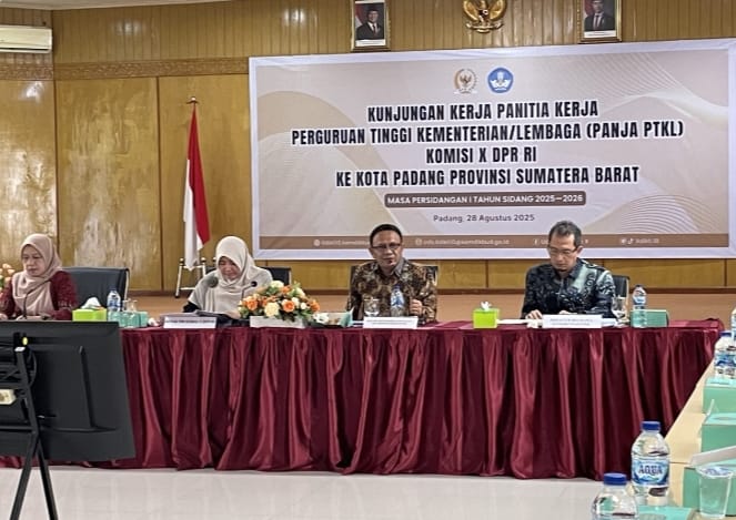 Sinergi Kemdiktisaintek dan Komisi X DPR RI untuk Perkuat PTKL di LLDikti Wilayah X