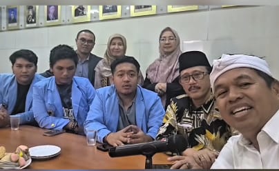 Redakan Ketegangan, Gubernur Jabar Sambangi Kampus Unisba