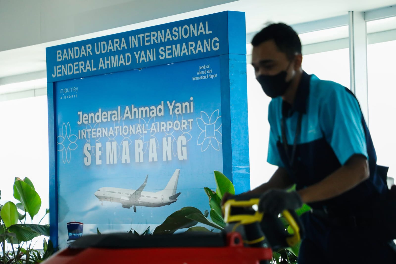 Penerbangan Perdana Internasional Malaysia–Semarang Terisi Penuh, Bukti Keberhasilan Ahmad Luthfi