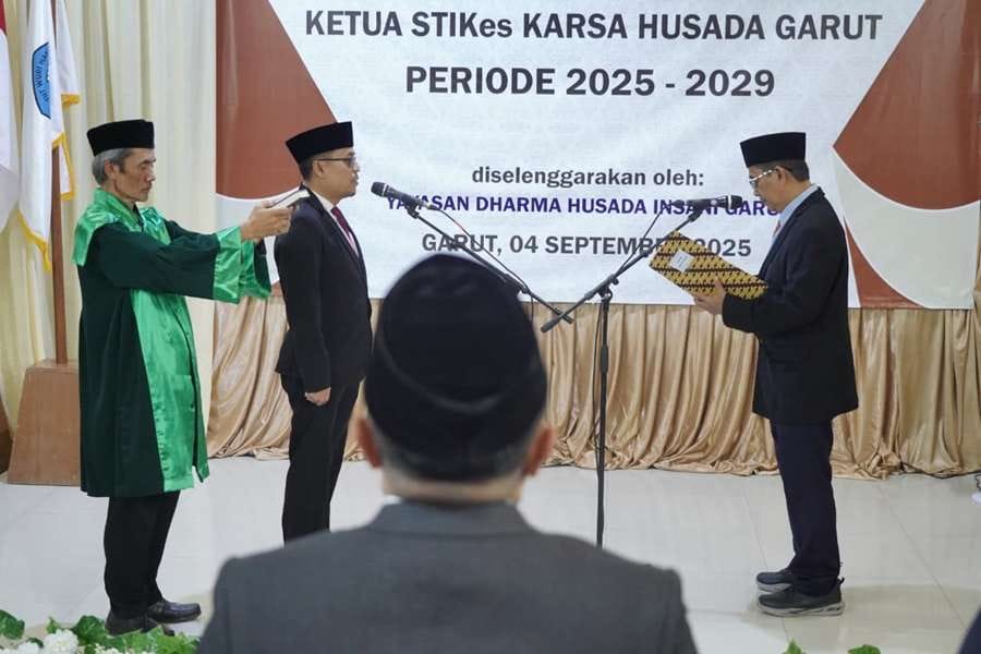 Pelantikan Ketua STIKes Karsa Husada Disambut Positif Bupati Garut