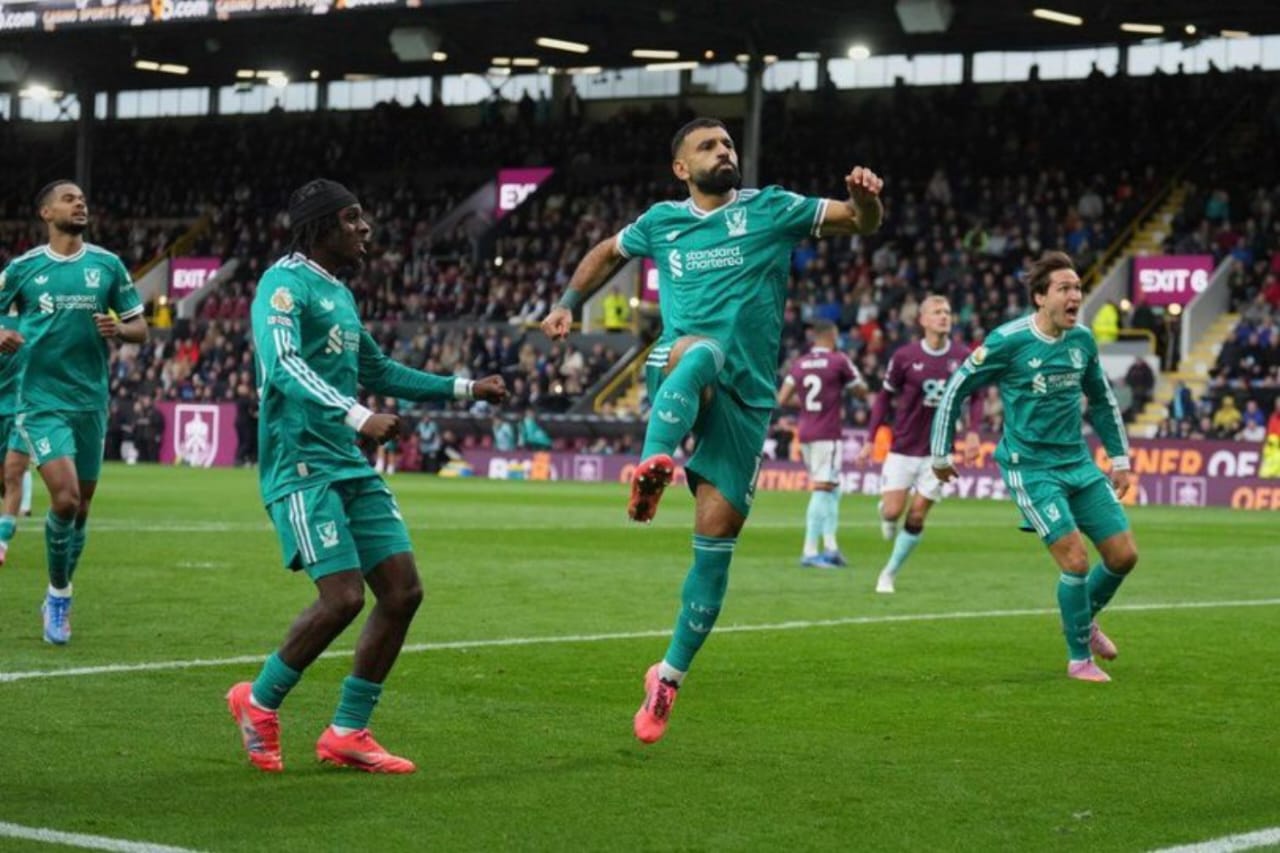 Liverpool Menang Tipis atas Burnley, Salah Jadi Penyelamat Lewat Penalti