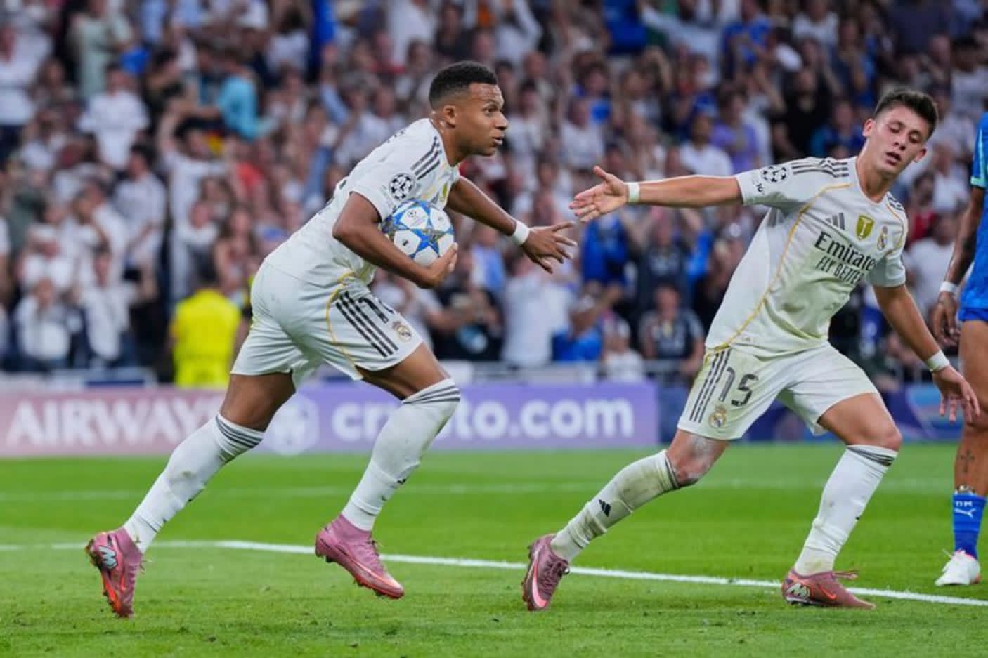 Real Madrid Tekuk Marseille 2-1, Mbappe Jadi Pahlawan dengan Dua Penalti