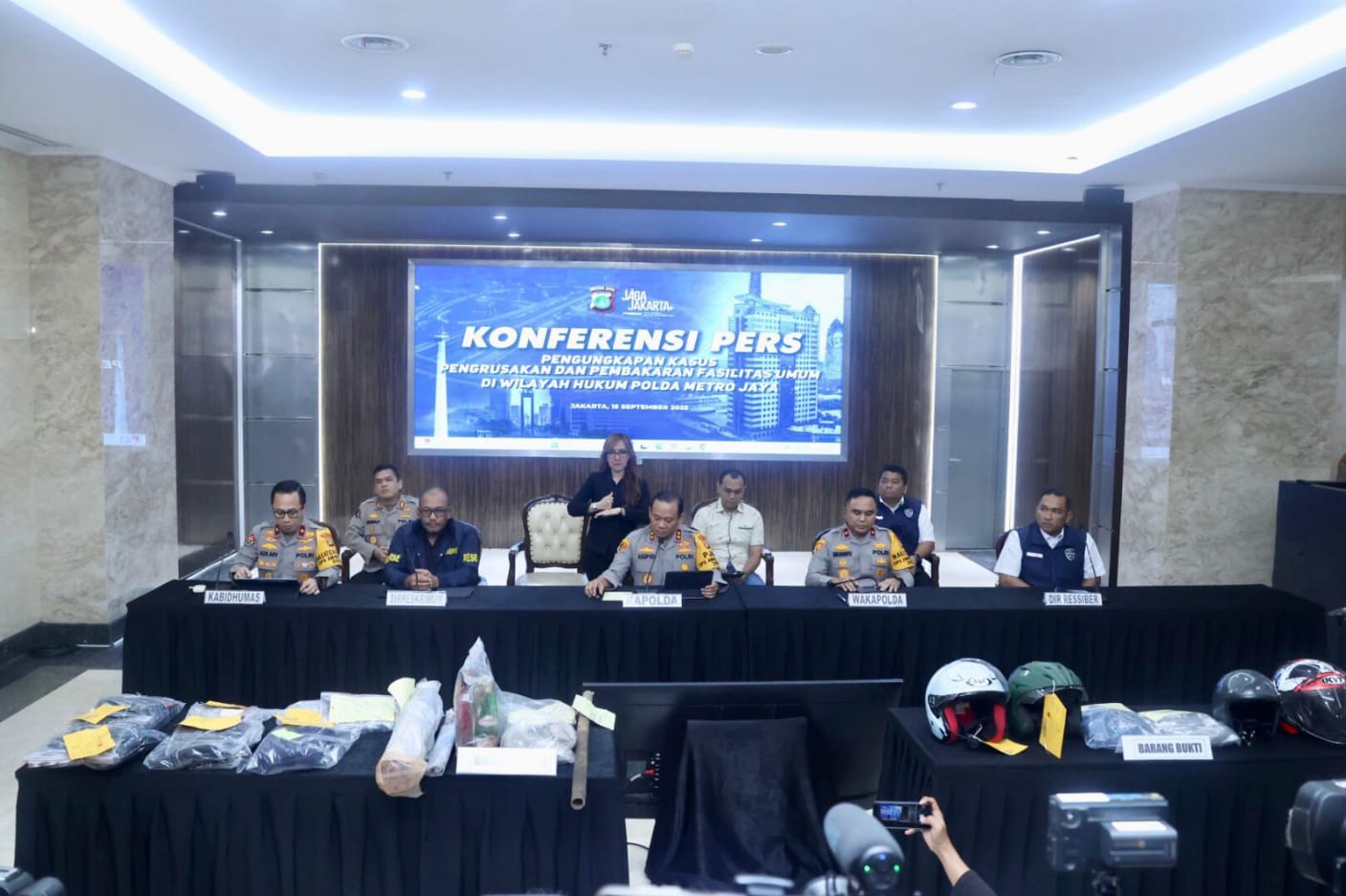 Polda Metro Jaya Tetapkan 16 Tersangka Perusakan Fasum