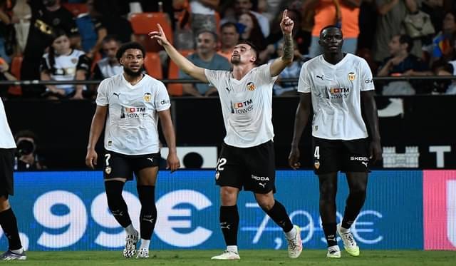 Valencia Taklukkan Athletic Bilbao yang Bermain dengan 10 Pemain