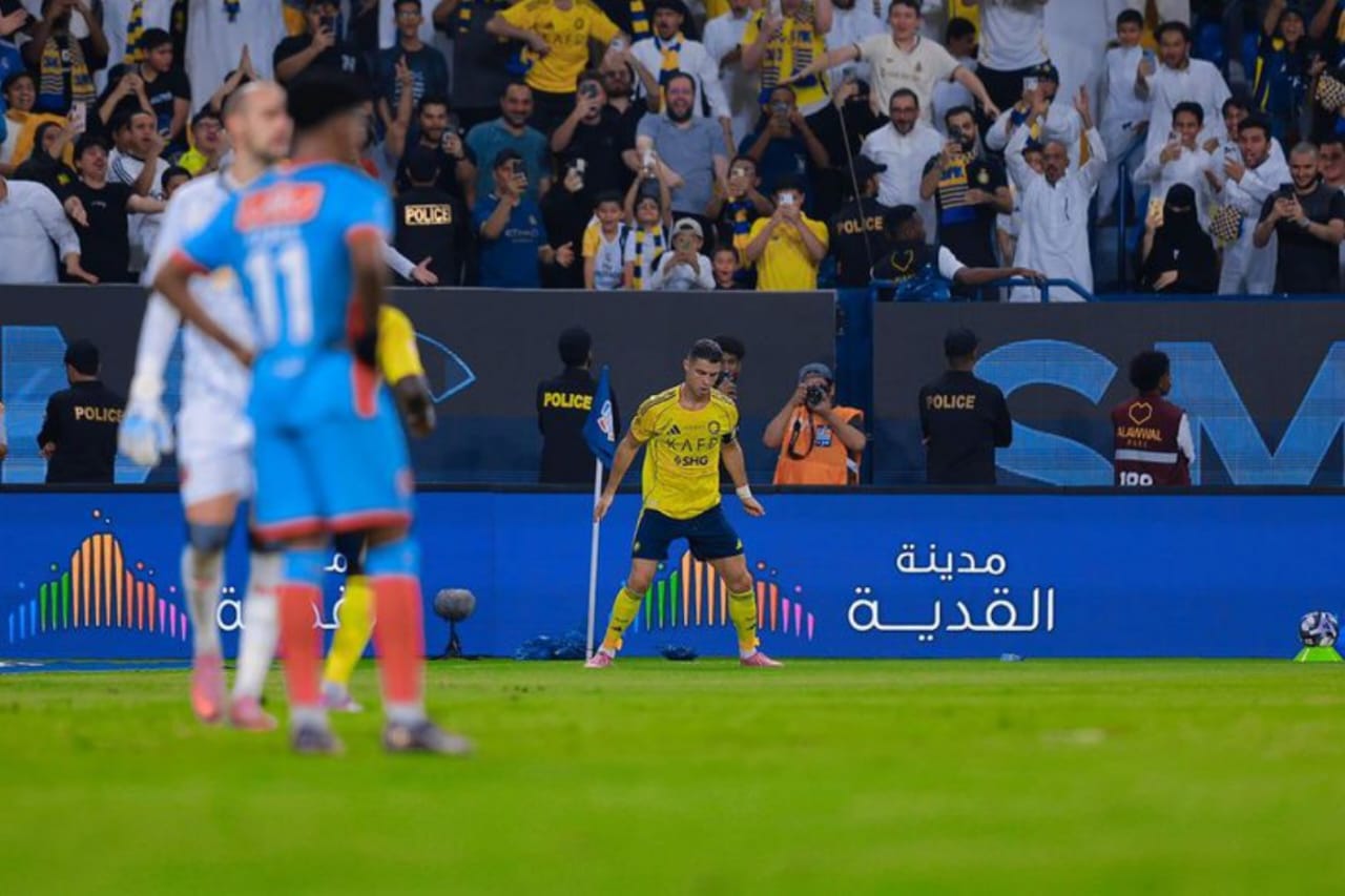 Al Nassr Hajar Al Riyadh 5-1, Ronaldo dan Joao Felix Bikin Pesta Gol