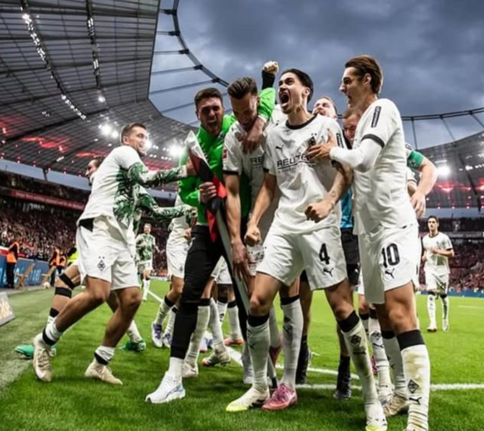 Gladbach Tahan Imbang Leverkusen, Debut Manis untuk Polanski