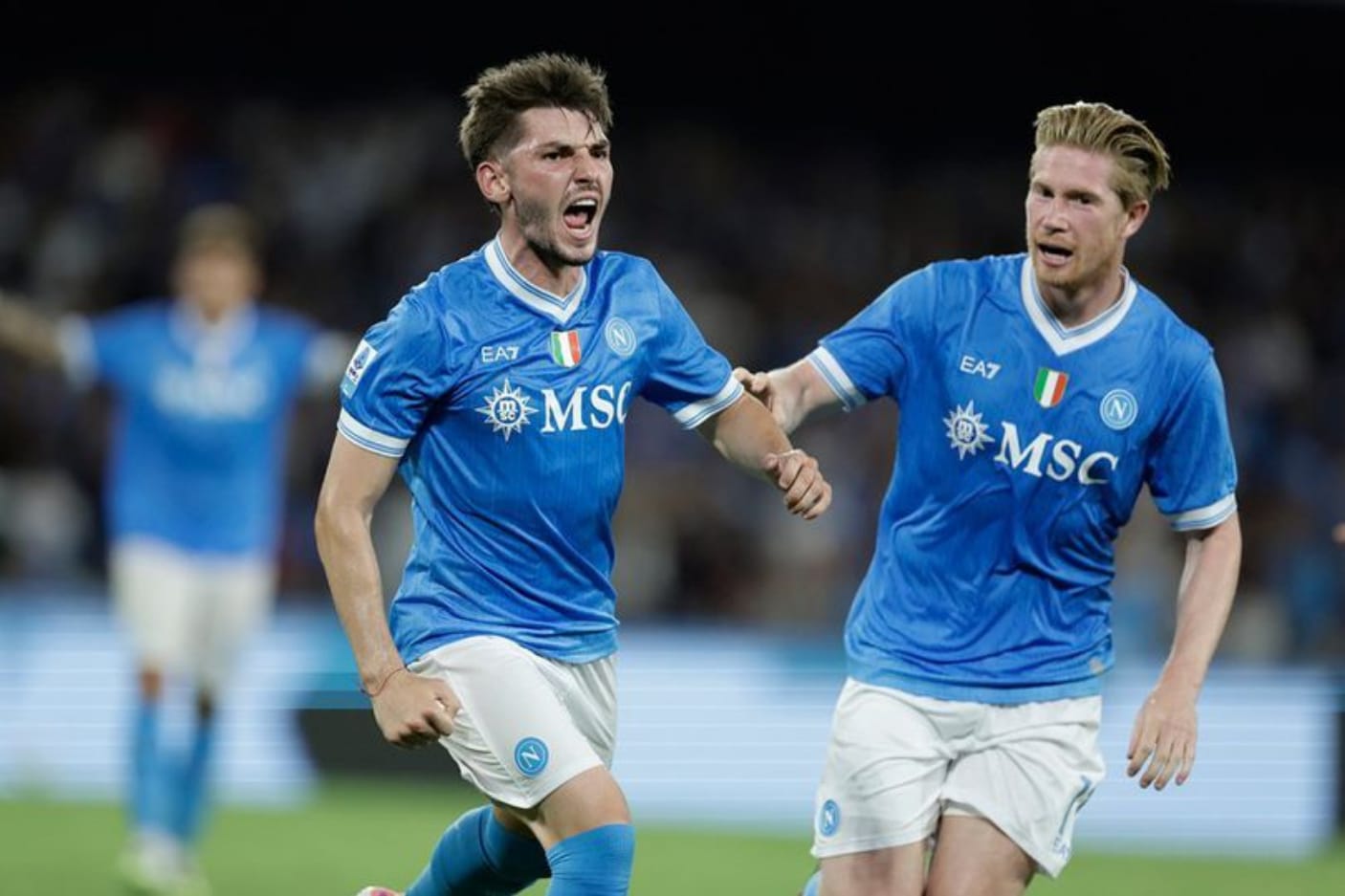 Napoli Sempurna di Serie A, Kalahkan Pisa 3-2