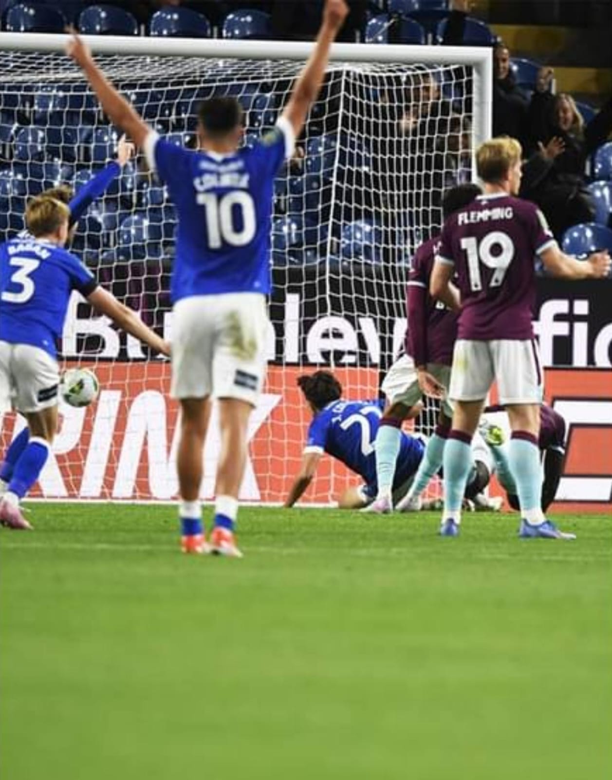 Burnley Dipermalukan Cardiff City, Tersingkir dari Piala Liga