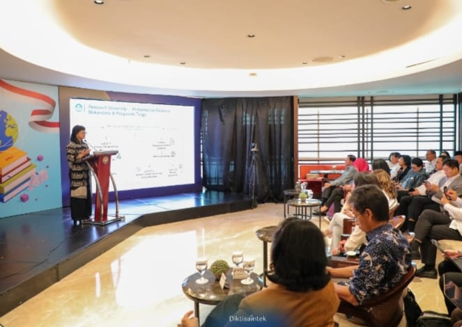 Menuju Indonesia Maju, Wamen Stella Perkuat Transformasi Pendidikan dari Sekolah hingga Universitas Riset