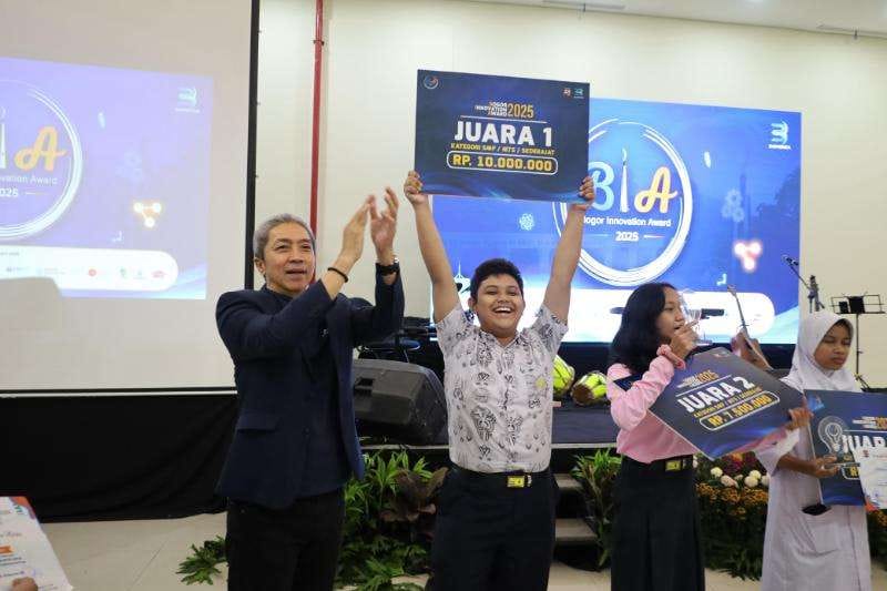 Siswa SMP Tampilkan Inovasi Gula Rendah Kalori dari Kulit Pisang di BIA 2025
