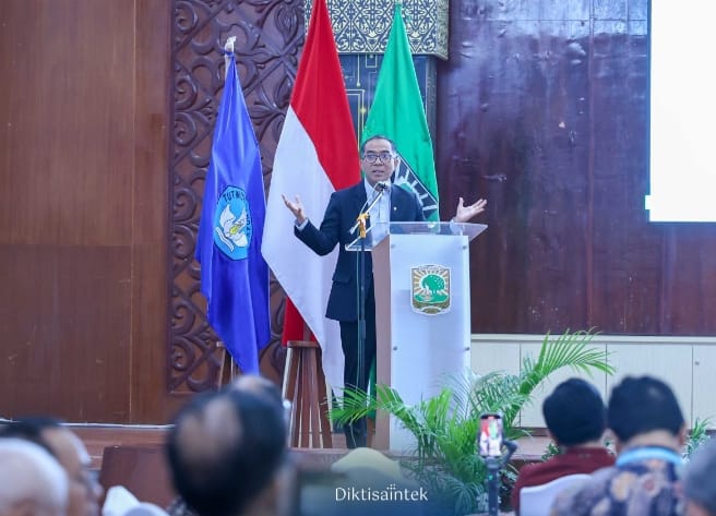 Mendiktisaintek: Guru Besar PTN BH Punya Peran Strategis di Era Global