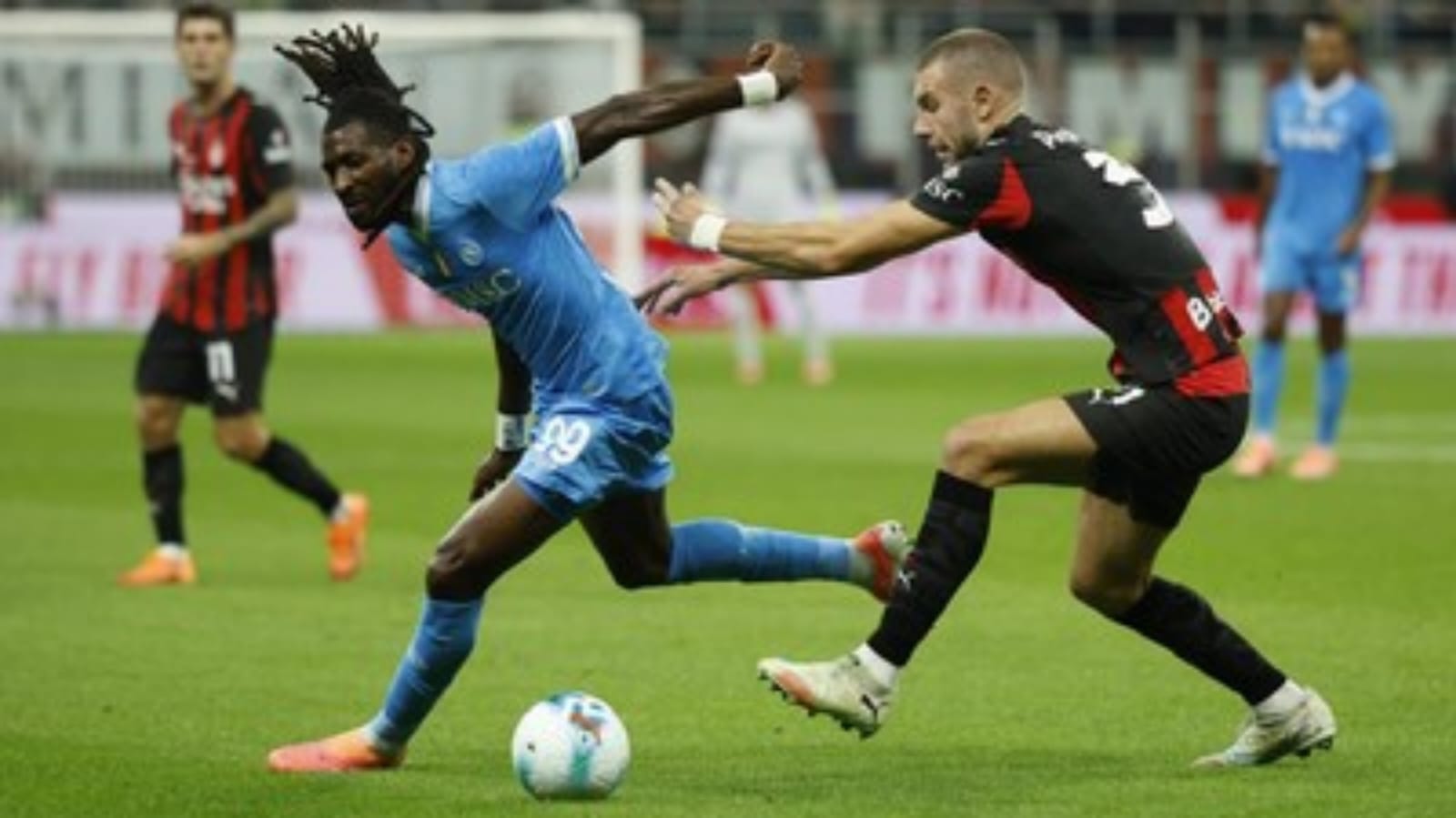 AC Milan Tumbangkan Napoli 2-1 di San Siro