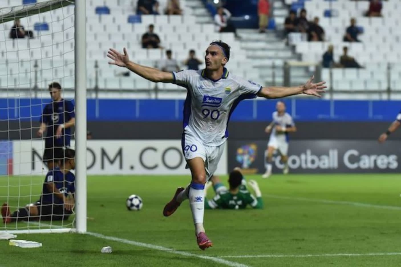 Persib Bandung Tumbangkan Bangkok United 2-0 di AFC Champions League Two