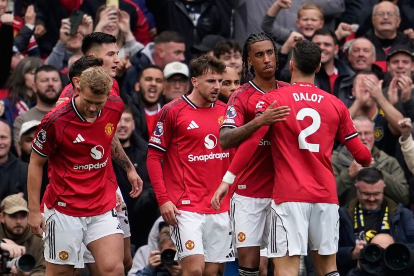 Manchester United Bungkam Sunderland 2-0, Mount dan Sesko Jadi Pembeda