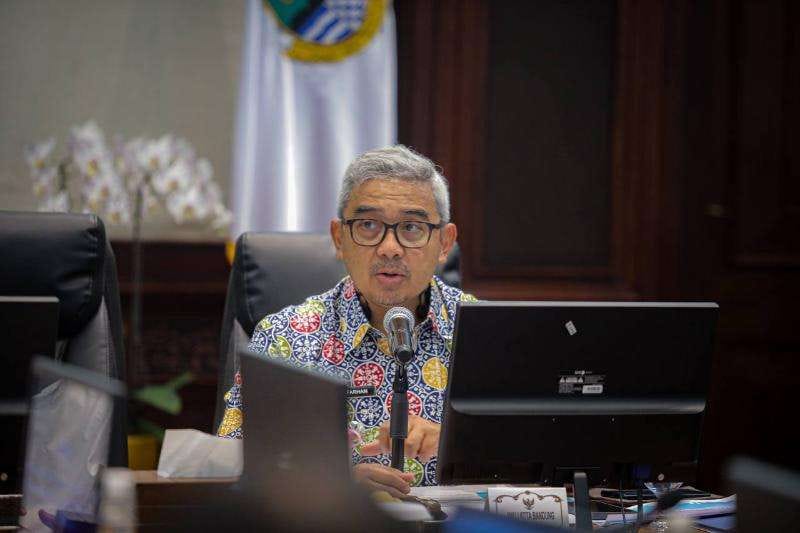 Pemkot Bandung Usulkan Konsep “Dwi Bandara” ke DPR RI untuk Hidupkan Bandara Husein dan Kertajati