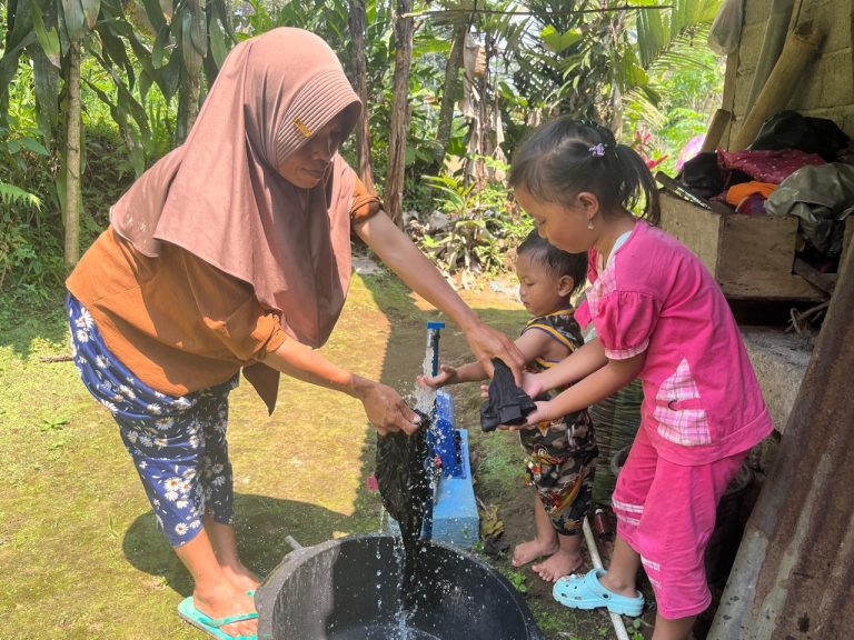 Warga Desa Wisata Wonosobo Gembira, Air Melimpah Berkat Bantuan SPAM Gubernur Jateng