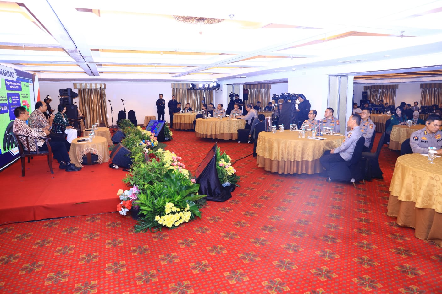 Divhumas Polri Gelar Seminar Nasional  Melek Digital: Literasi Cerdas di Era Informasi 