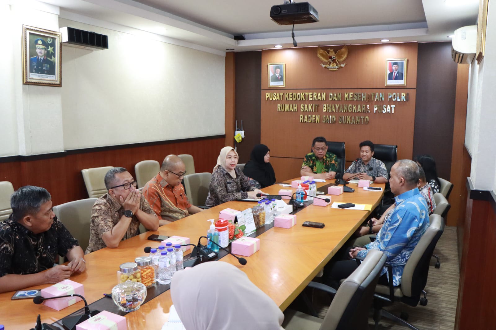 Kerja Sama Lintas Negara, RS Bhayangkara Polri dan Kedubes Inggris Perkuat Proses Repatriasi Jenazah