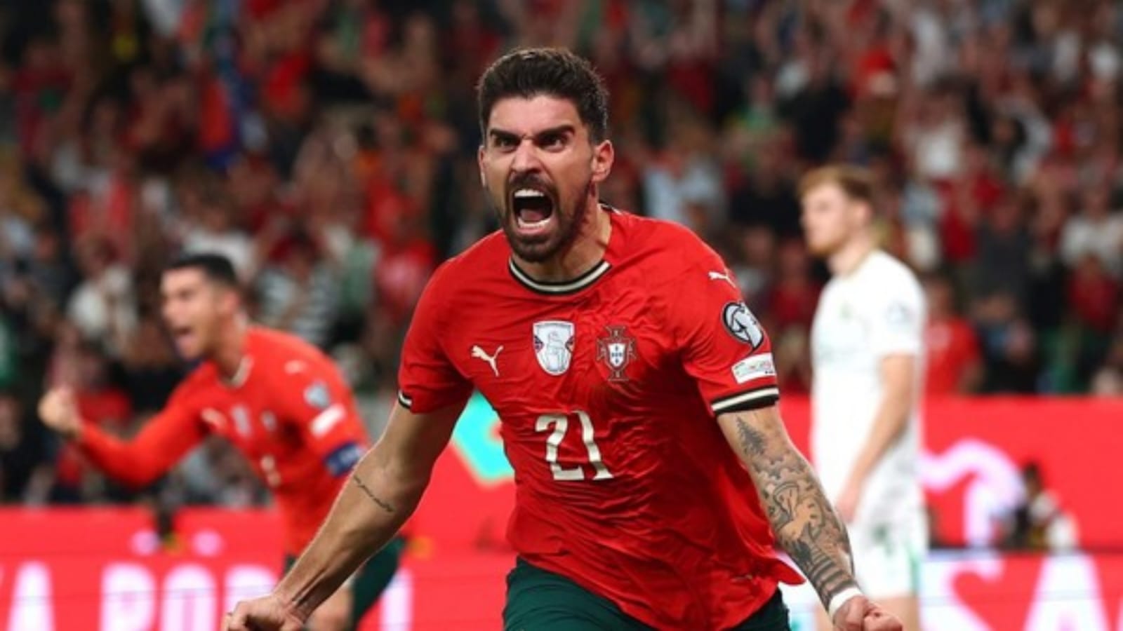 Gol Dramatis Ruben Neves Antar Portugal Tundukkan Irlandia 1-0, Ronaldo Gagal Penalti