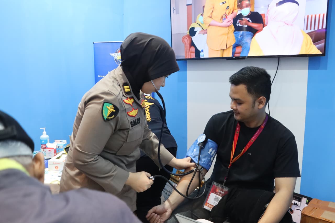 RS Bhayangkara Tk I Pusdokkes Polri Hadirkan Layanan Kesehatan Gratis di Pameran KIP 2025
