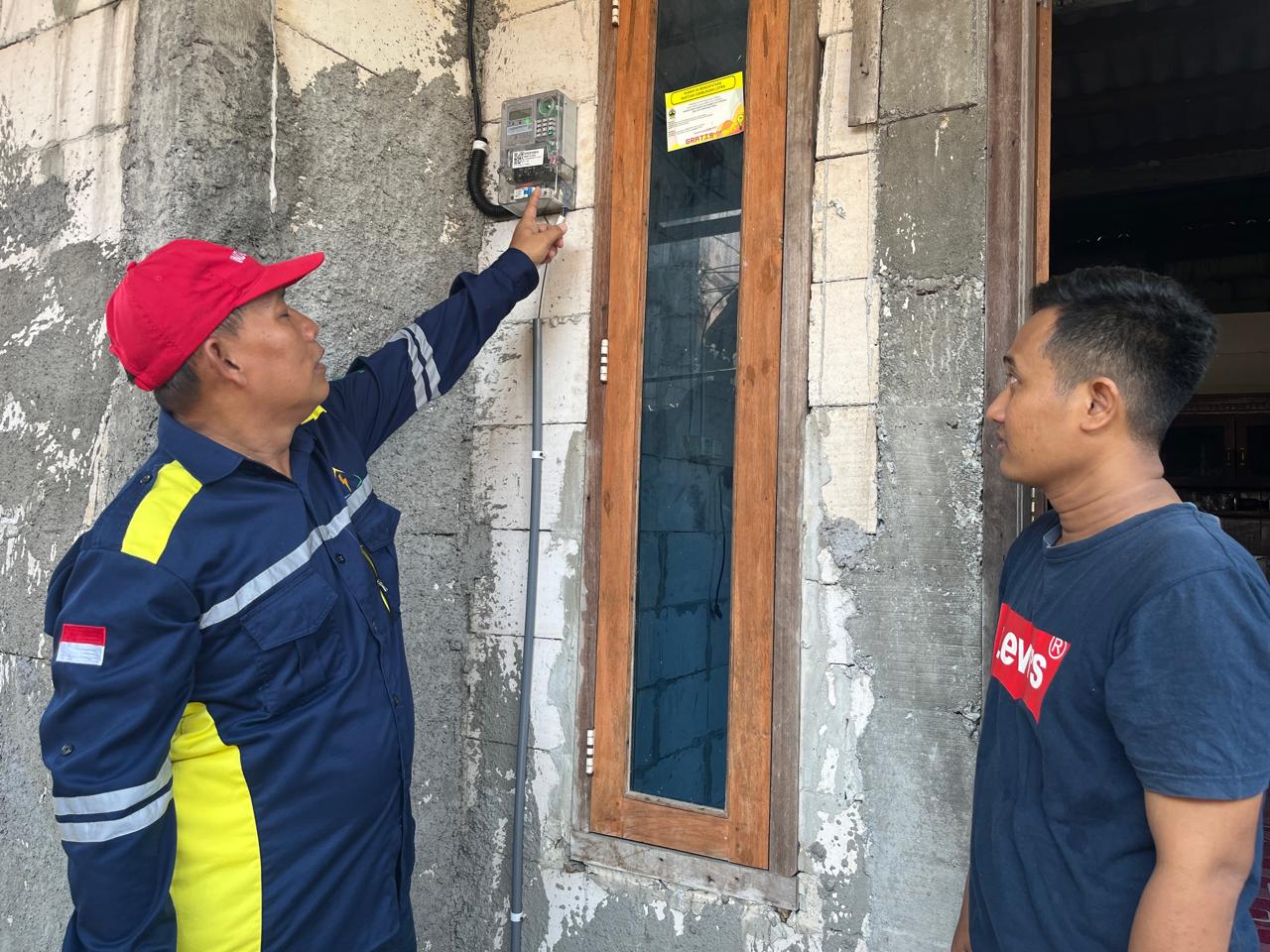 Pemprov Jateng Terangi 1.000 Rumah Lewat Program Sambungan Listrik Gratis