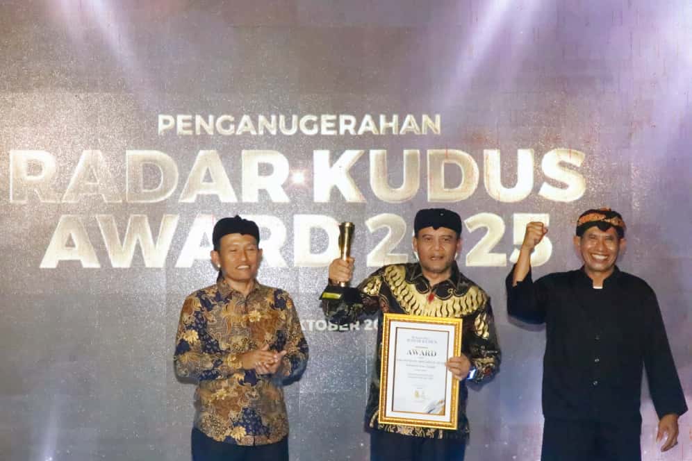 Penghargaan Pemimpin Percepatan Ekonomi Daerah Disabet Gubernur Ahmad Luthfi