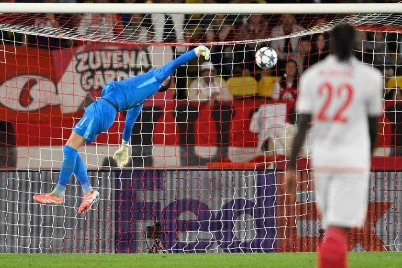 Vicario Cemerlang, Tottenham Curi Poin di Kandang Monaco