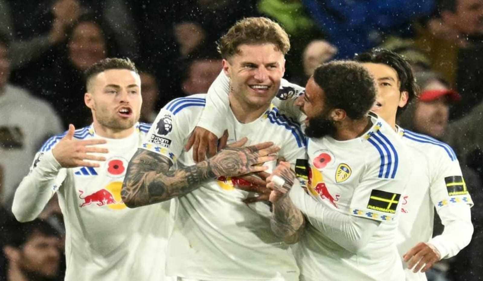 Leeds United Bangkit, Tundukkan West Ham 2-1 dan Menjauh dari Zona Degradasi