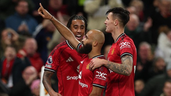 Manchester United Menang 4-2 atas Brighton, ‘King MU’ Bersinar Lagi