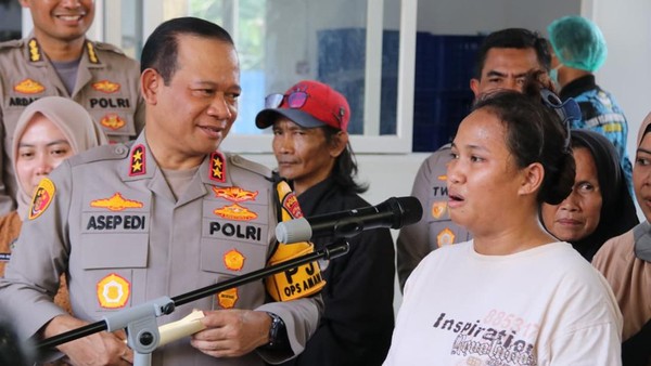 Menu Variatif SPPG Polda Metro Bikin Orang Tua Senang, Anak Dapat Makan Bergizi Gratis