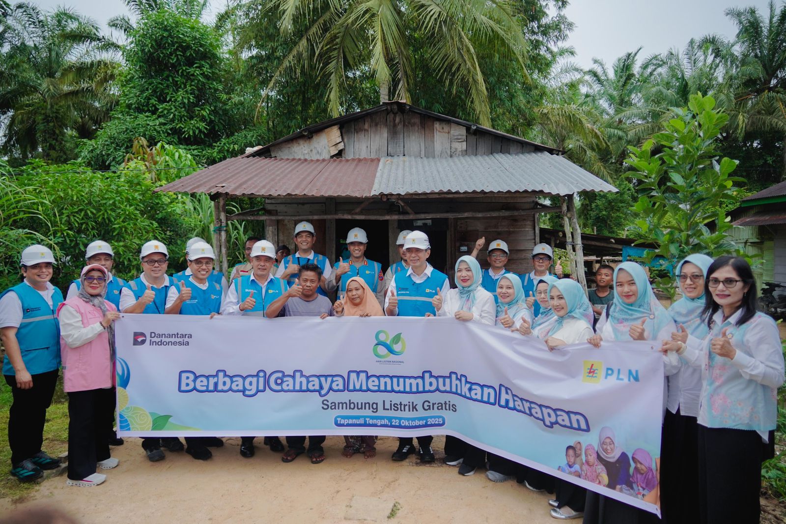 Lewat Program Light Up The Dream, PLN Terangi Harapan Keluarga di Tapanuli Tengah