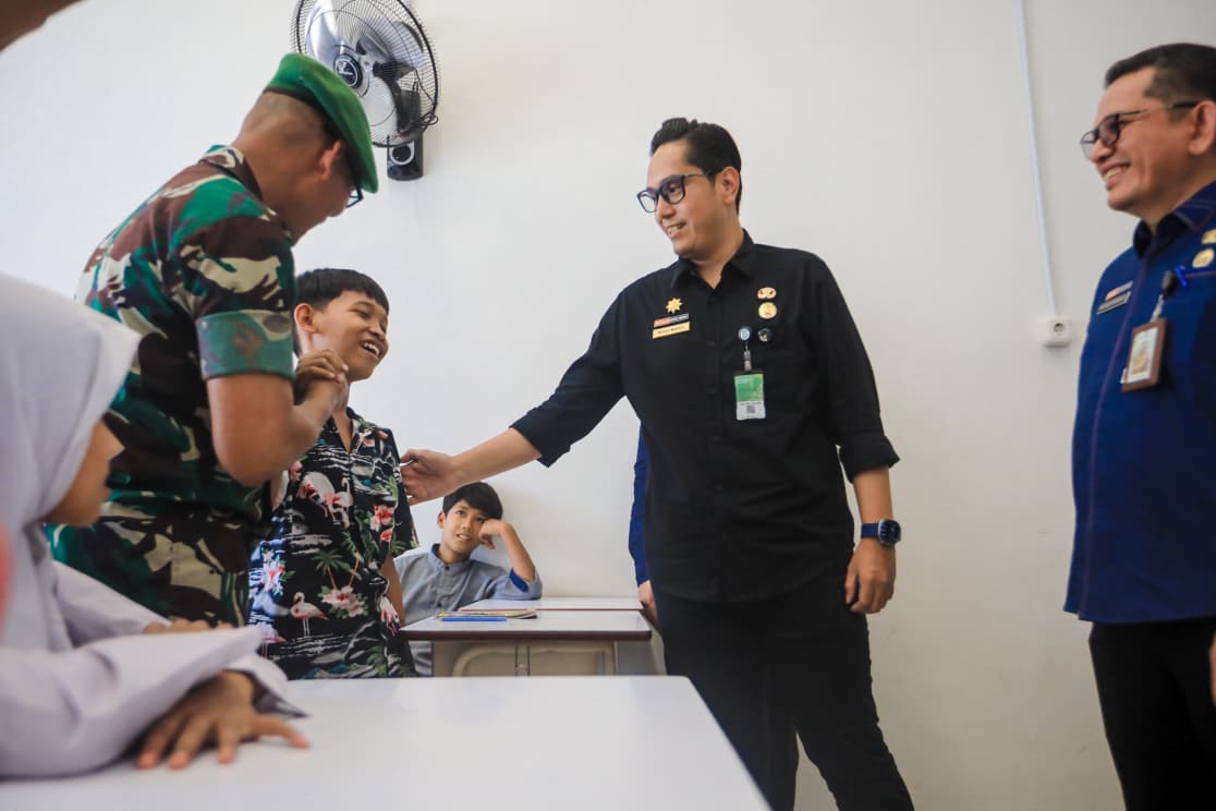 Rico Waas Kunjungi SR Terintegrasi 30, Pastikan Dukungan Pemko Medan untuk Sekolah Rakyat