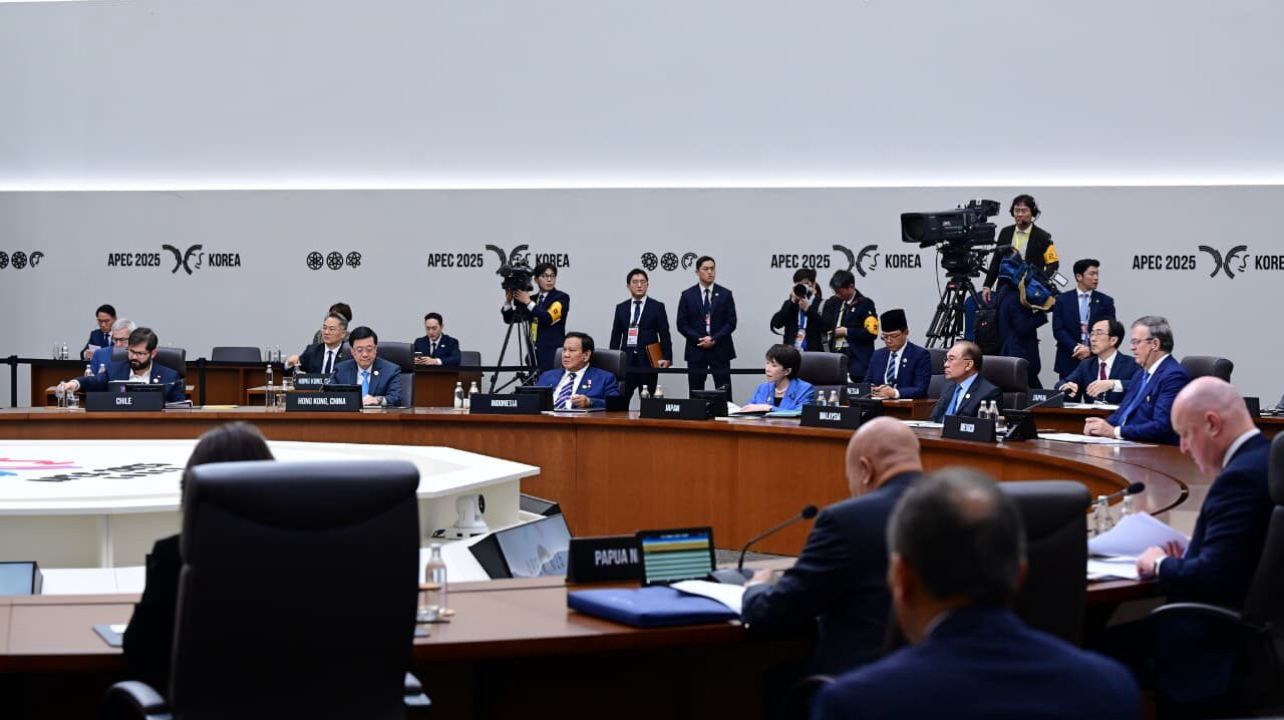 Presiden Prabowo Ungkap Peran AI dalam Upaya Atasi Kemiskinan dan Wujudkan Swasembada Pangan di APEC 2025