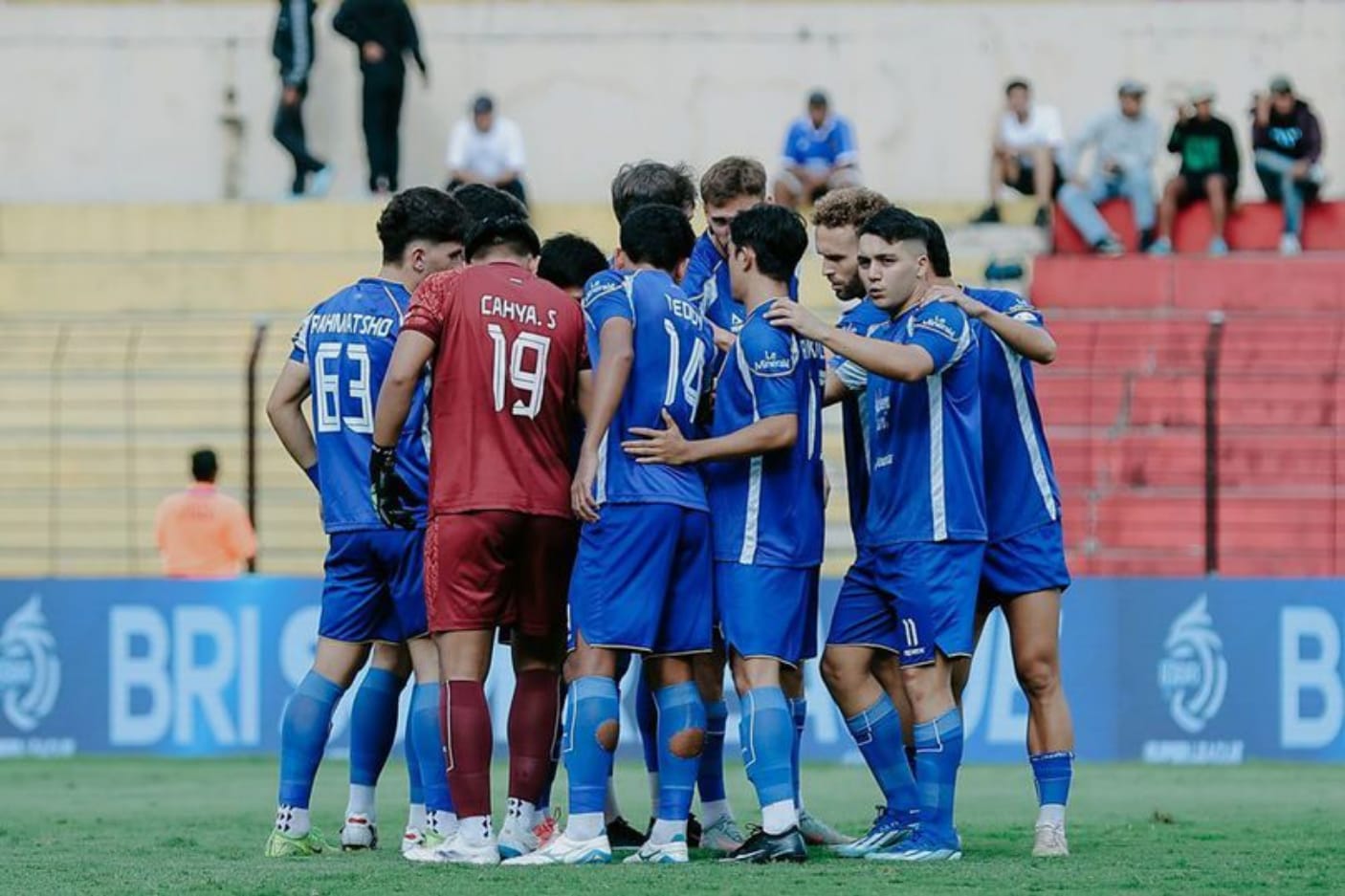 PSIM Yogyakarta Kalahkan Persik Kediri 2-1 di Laga Penuh Drama dan Dua Kartu Merah